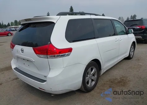 2014 Toyota Sienna Le V6 8 Passenger from USA, damaged, VIN 5TDKK3DC3ES469578